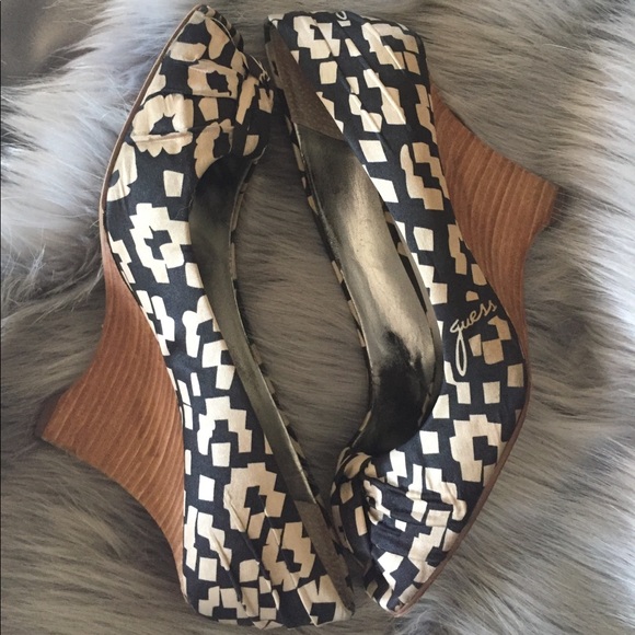 Guess bustier and wedges 💗 - Picture 2 of 4